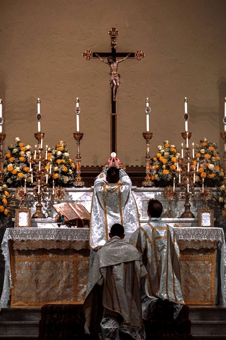 Fraternidade Sacerdotal São Pio X envia a "Declaração de Fé Católica" ao Papa